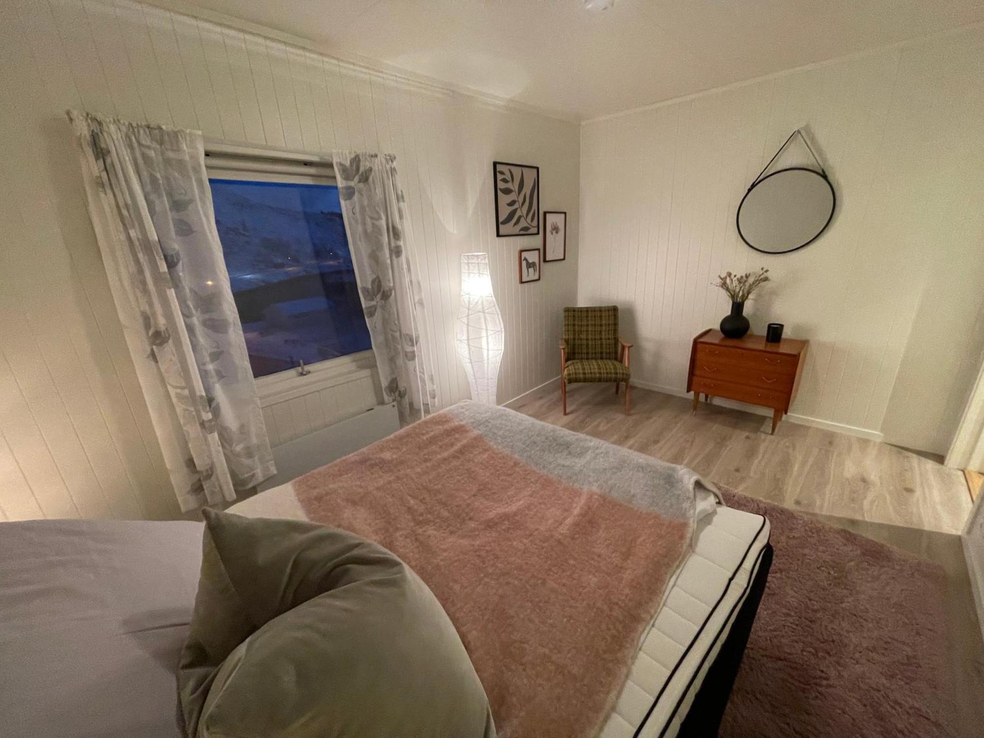 A, The Far End Of Lofoten, Top Apartment. Sorvagen Exterior photo