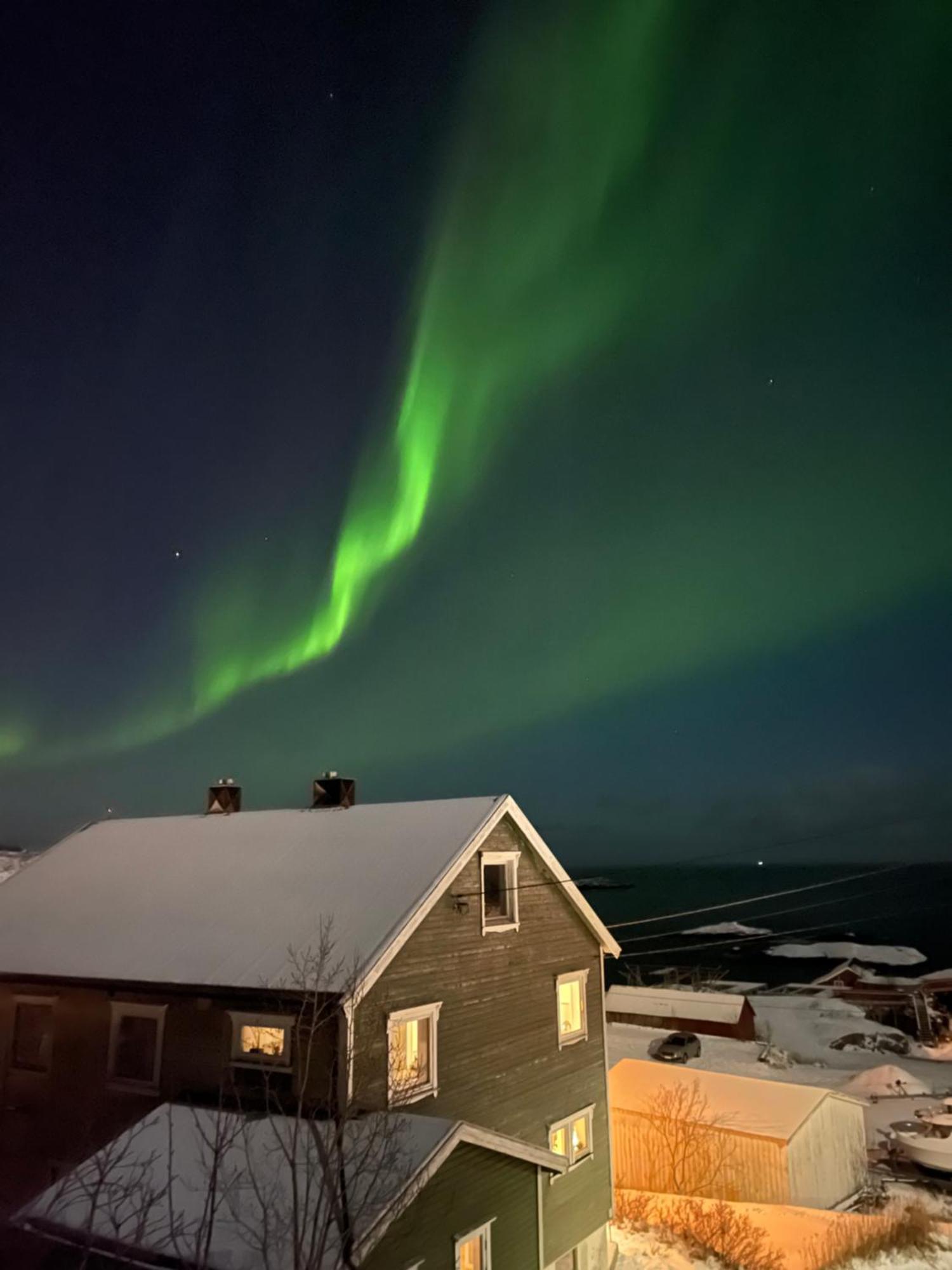 A, The Far End Of Lofoten, Top Apartment. Sorvagen Exterior photo